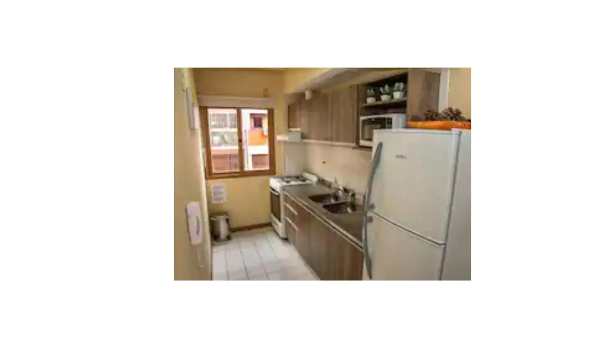 Departamento Excelente Ubicacion En Ciudad Con Cochera 门多萨